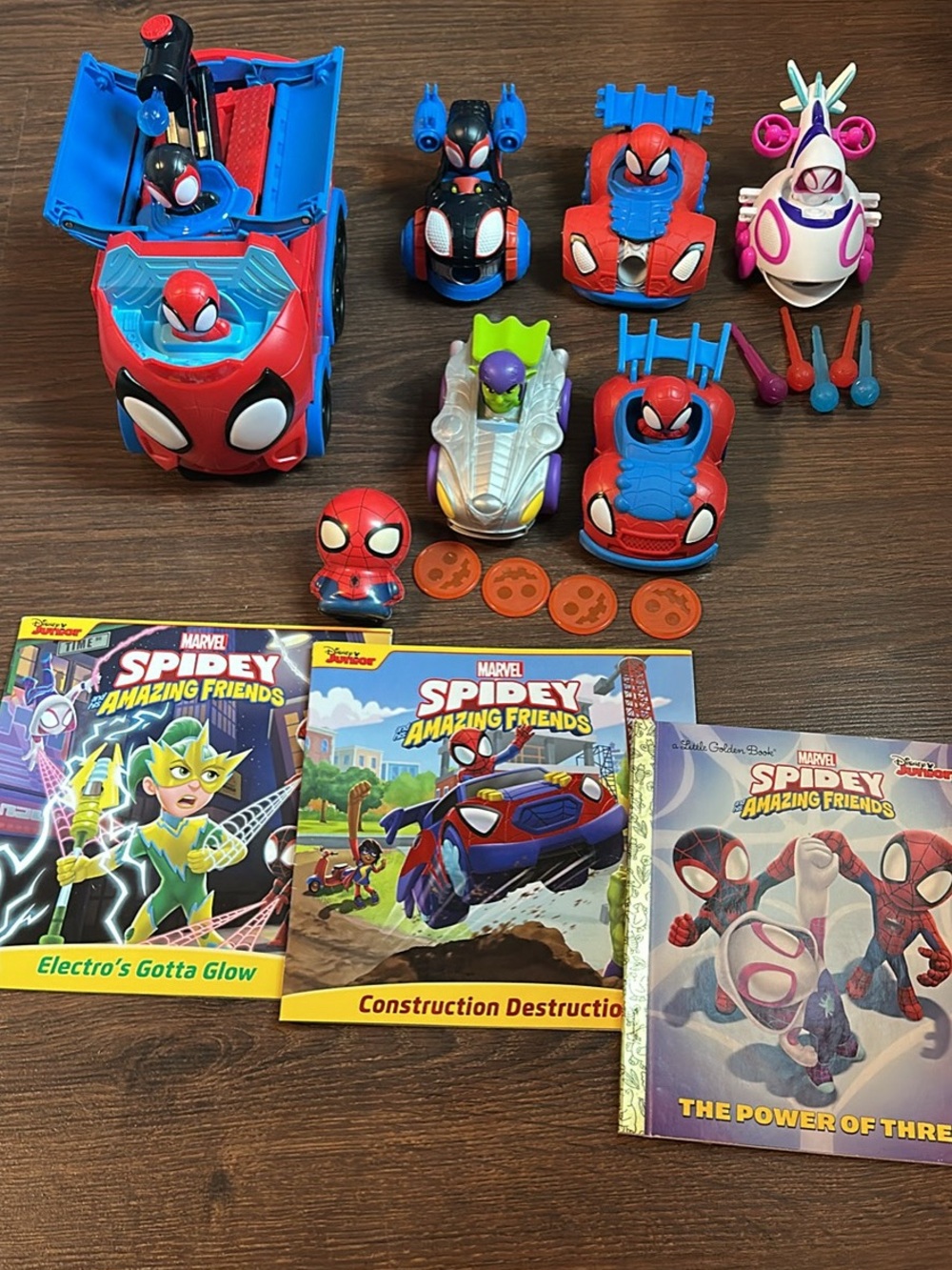 Marvel Spidey & His Amazing Friends Kids Toy Vehicle & Book Set